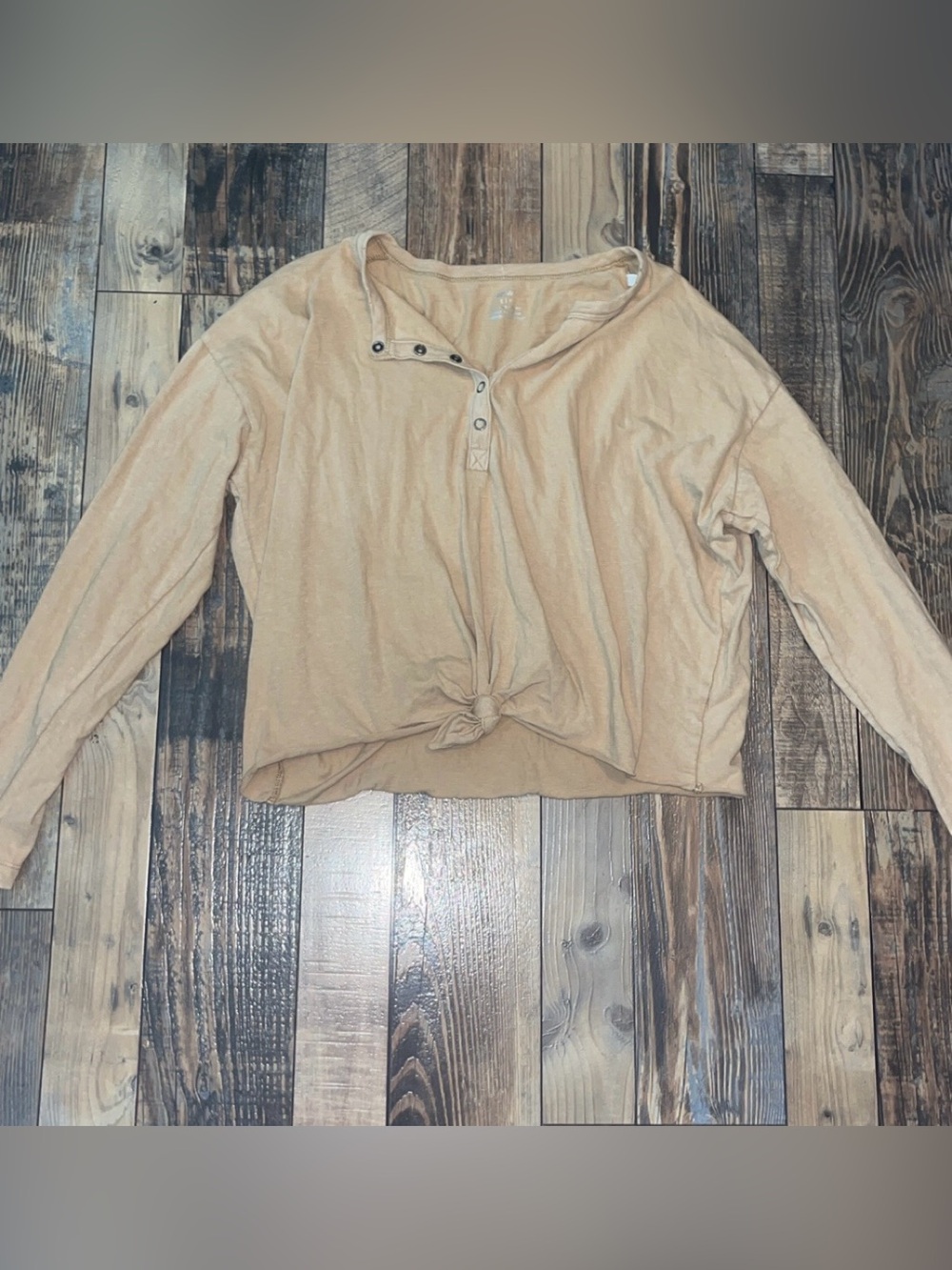 aerie Beige Long-Sleeve Henley with Front Knot